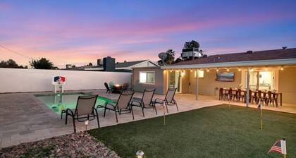 Family Friendly Getaway 3bd/2ba w/ Pool & Hot tub!