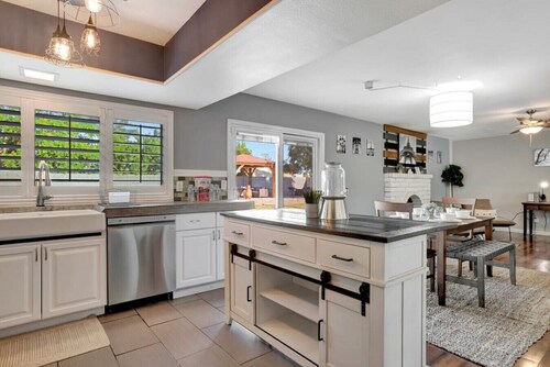 Vibrant Mesa Abode with Pool