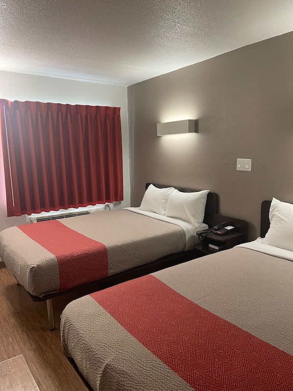 华丽双人房 | 免费 WiFi、床单