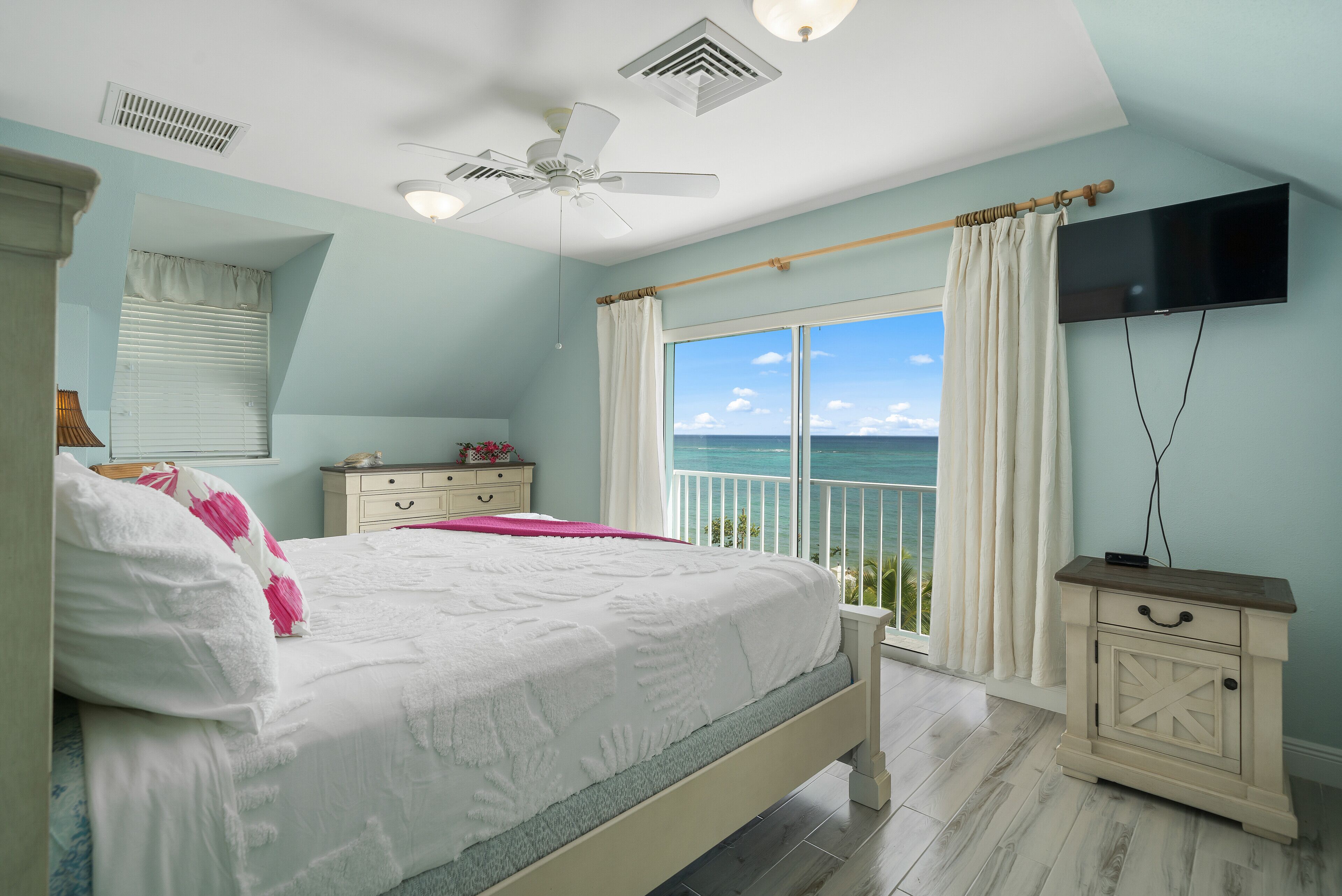 3 chambres, bureau, fer et planche à repasser, Wi-Fi gratuit