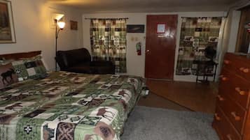 1 bedroom, WiFi (free), bed sheets