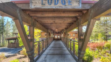 Enceinte de lâhĂ©bergement