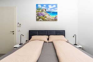 3 habitaciones, escritorio, tabla de planchar con plancha y wifi gratis