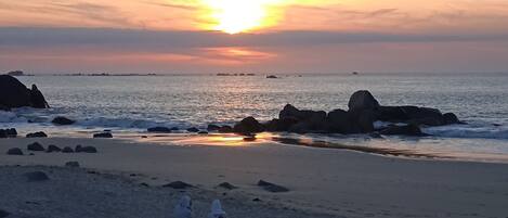靠近海滩