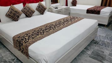 Deluxe Double Room | Free WiFi, bed sheets