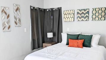 1 chambre, coffres-forts dans les chambres, bureau