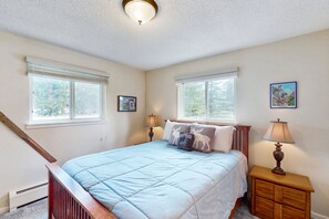 2 bedrooms, WiFi, bed sheets