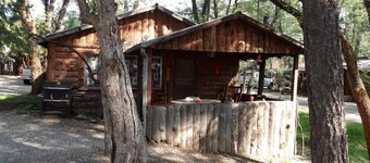 Ponderosa Cabins 104 N Laurel cabin 14