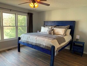 3 bedrooms, iron/ironing board, free WiFi, bed sheets