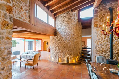 Villa Son Bennasar with impressive views and infinity pool