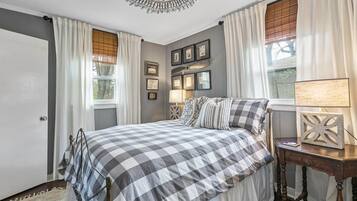 3 bedrooms, WiFi, bed sheets