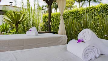 Diepe bindweefselmassages, sportmassages, massagebehandelingen