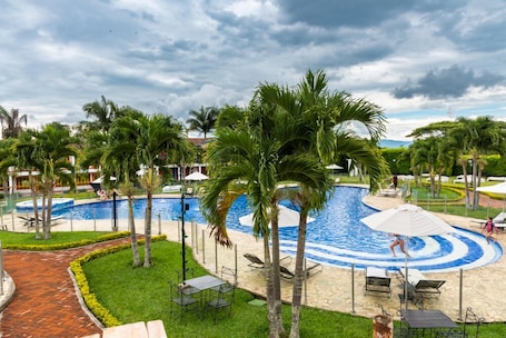 Fachada de la propiedad