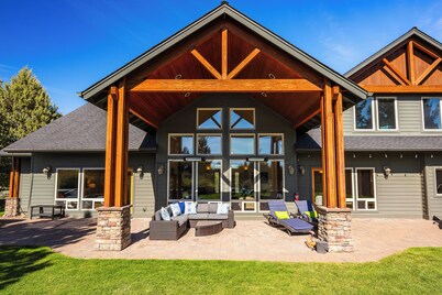 Dara Oaks - Quiet Family Retreat, Hot Tub, Basketball, Pickleball, Fire Pit, Games, Luxury Linens