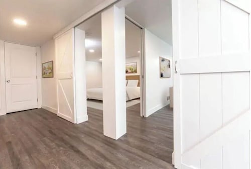 Glacier Retreat! Modern, Clean Cowispell Flat: Walk to Downtown Kalispell
