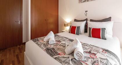 Solange' Place - 300 metres from Nazaré Beach