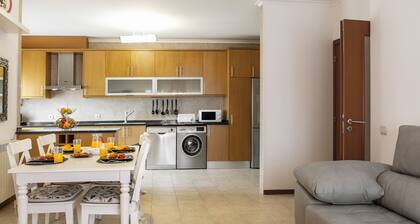 Solange' Place - 300 metres from Nazaré Beach