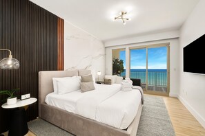 3 habitaciones, tabla de planchar con plancha y cuna de viaje 