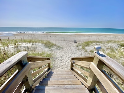 Ocean View Condo - Oceanside Beach Retreat