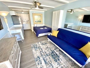 1 bedroom, in-room safe, free WiFi, bed sheets