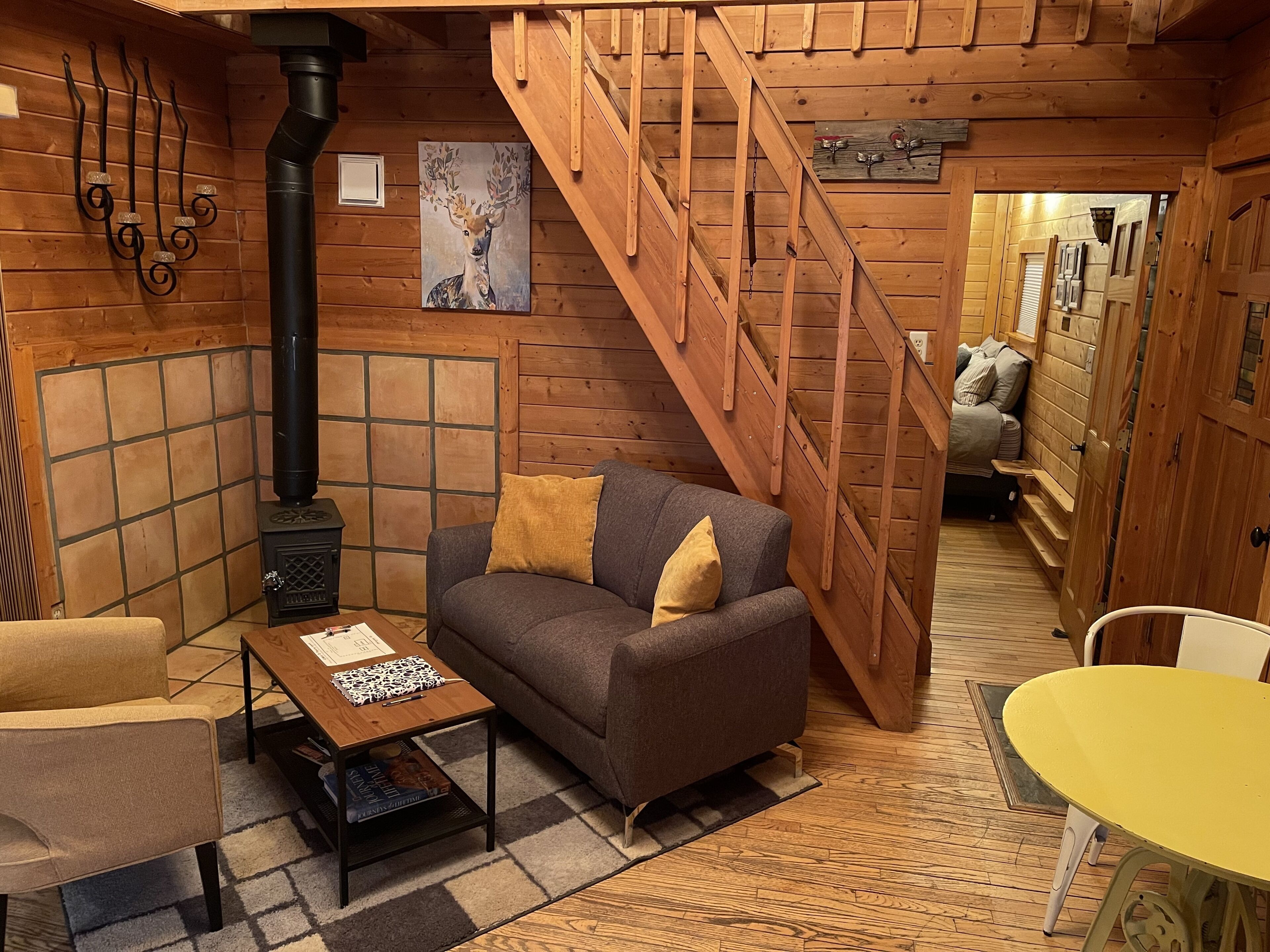 Cozy Cabin D in the trees