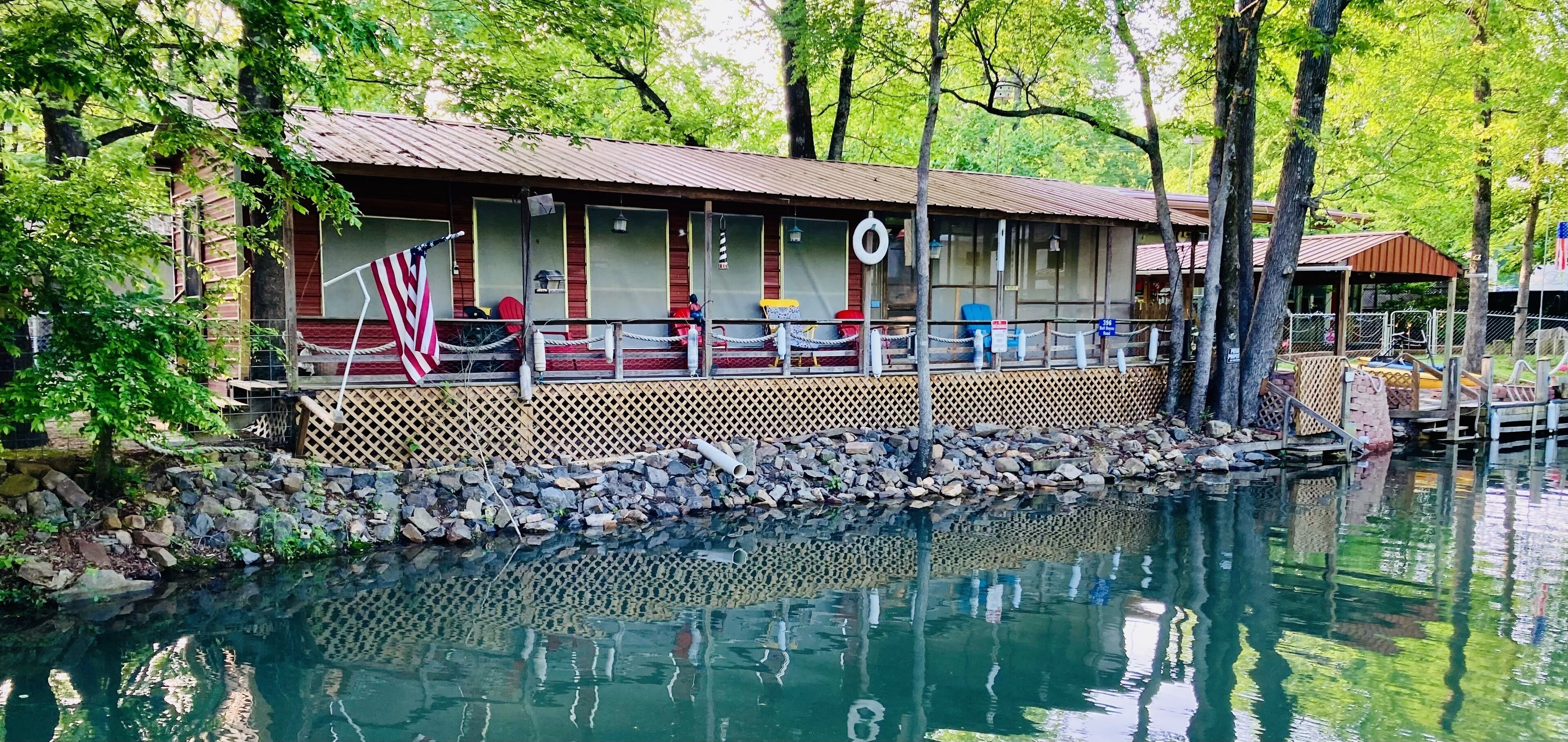 LAKE FRONT in Hot Springs, AR