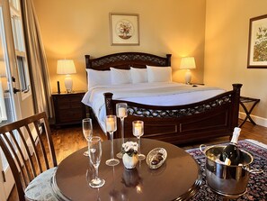 Deluxe kamer | Individueel gedecoreerd, individueel gemeubileerd