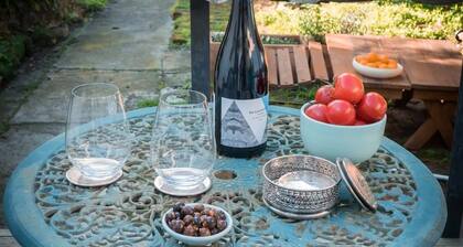 âStar Cottageâ historic, cosy and walking distance to CBD/Salamanca