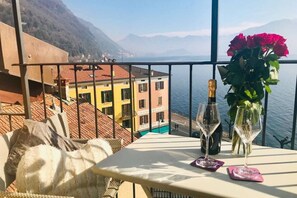 Outdoor dining - Cà Milla Argegno apartment (Argegno)
