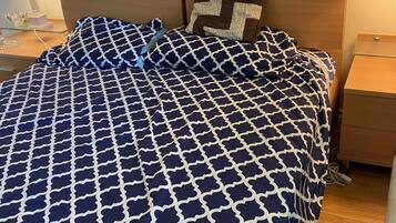 1 bedroom, desk, free WiFi, bed sheets