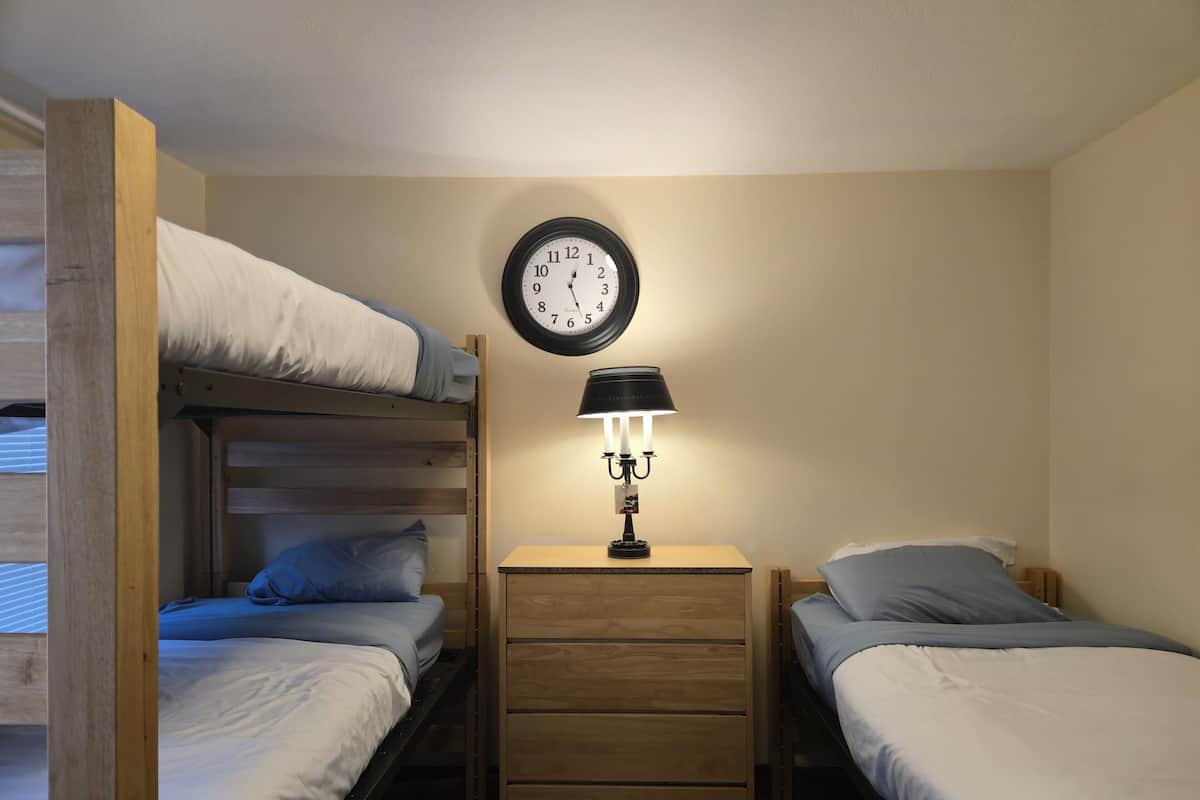 Traditional Apartment 5B | 1 bedroom, in-room safe, iron/ironing board, free WiFi