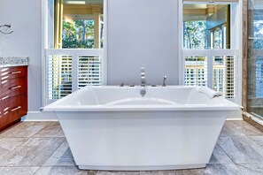 シャワー付き浴槽