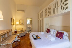 1 Schlafzimmer, Bügeleisen/Bügelbrett, Reisekinderbett, kostenloses WLAN