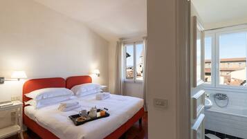 2 Schlafzimmer, Schreibtisch, BĂŒgeleisen/BĂŒgelbrett, Reisekinderbett