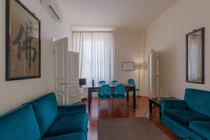 Smart TV - Seta spacious apartment next to the Duomo (Firenze)