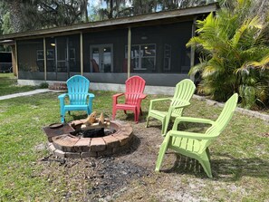 Terrace/patio - Lakeside Retreat with Dock/Porch/Firepit/Beach (Fort McCoy)