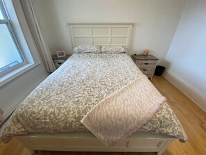 2 chambres, bureau, accès au Wi-Fi (inclus), literie fournie