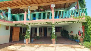 Terrace/patio - Hotel Bella Vista  (Valle de Bravo)