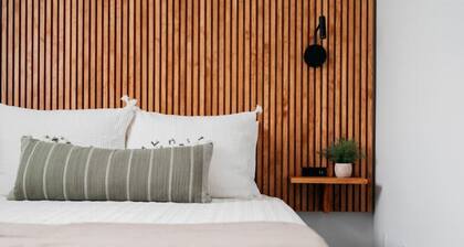 Japandi 3BD Townhome Downtown Beach Wineries