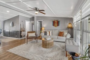 تلفزيون ذكي