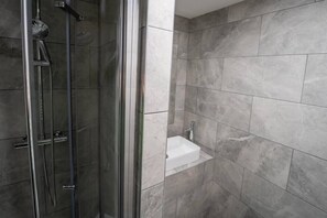 Shower, towels