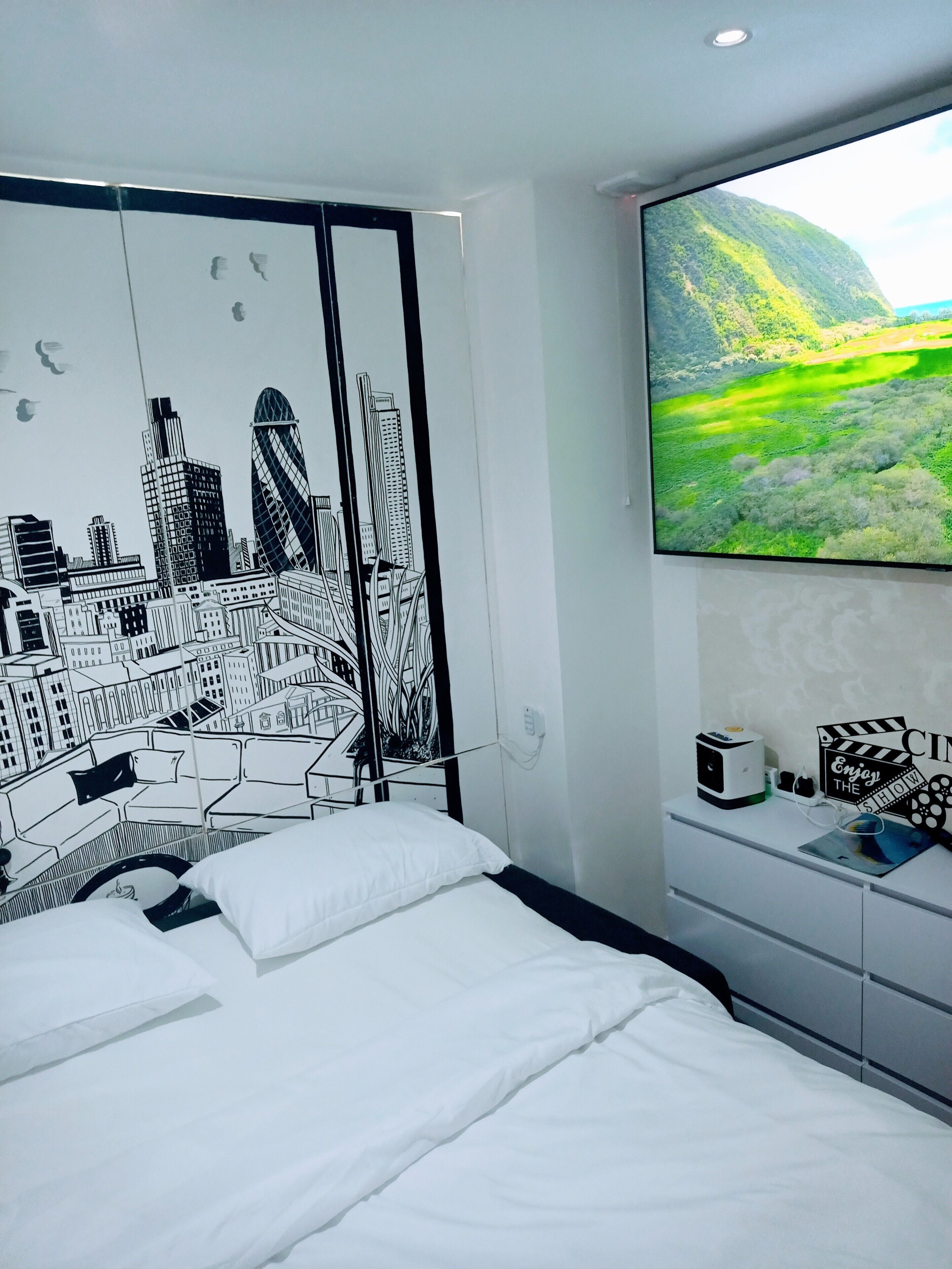 3 عدّة غرف نوم ومكواة/لوح كي وواي فاي مجانًا وملاءات أسرّة