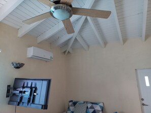 Interior - #6 One Bedroom with AC and Bathroom - 10 Minutes from two beaches (Tortola)