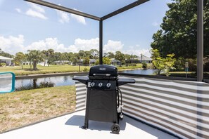 Property grounds - Pool, Soak in the Sun, Super Clean, Golf, Beaches near by - SUMMER SALE (Rotonda West)