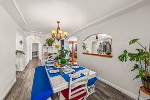 Dining - Casa Sur Hacienda: groups, family gatherings & garden retreats near the Bay (Chula Vista)