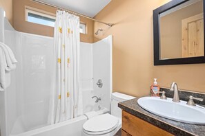 Unclassified image, 4 of 43, button