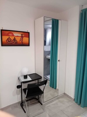 1 Schlafzimmer, Bügeleisen/Bügelbrett, WLAN