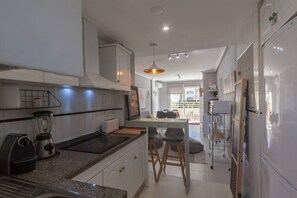 Plaque de cuisson, cafetière/bouilloire