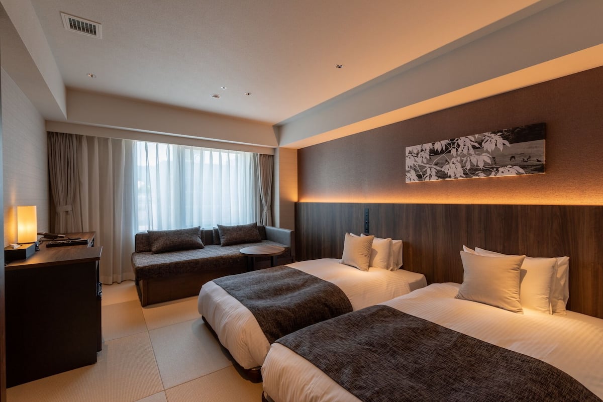Superior Twin Room, Non Smoking (Tatami) | 1 bedroom, down comforters, desk, blackout drapes