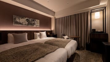 Chambre avec lits jumeaux, non-fumeurs (Moderate) | Couette en duvet d'oie, bureau, rideaux occultants